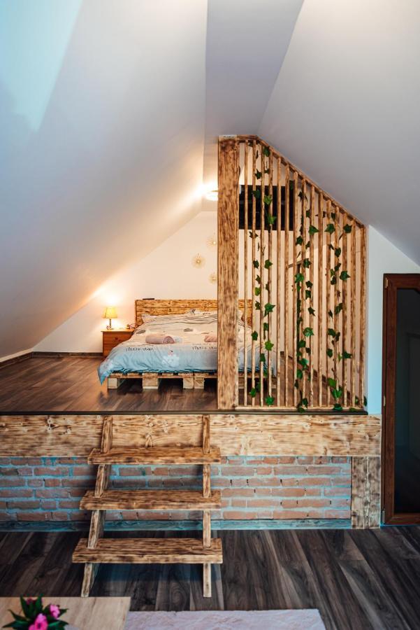 Casa Sara Hotel Turda Ngoại thất bức ảnh